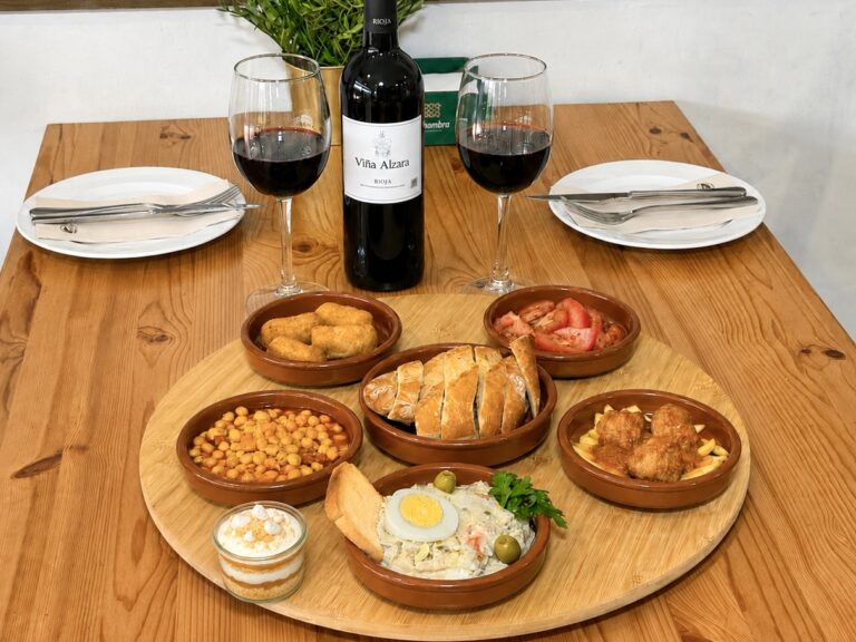 5 Tapas a Elegir + 2 Bebidas + Postre para 2 personas en Las Canteras