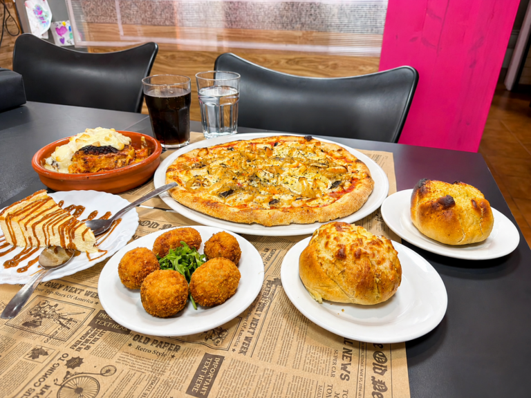 Comida Italiana Casera con Entrante + 2 Principales + Postre + 2 Bebidas