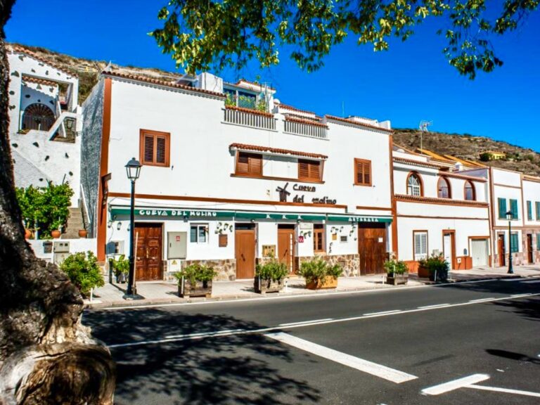 Estancia de 2 noches para 2 personas en Casa Cueva El Molino