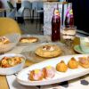 Exclusivo menú para 2 con 2 Entrantes + 3 Tapas Grandes + 2 Postres + 2 Bebidas