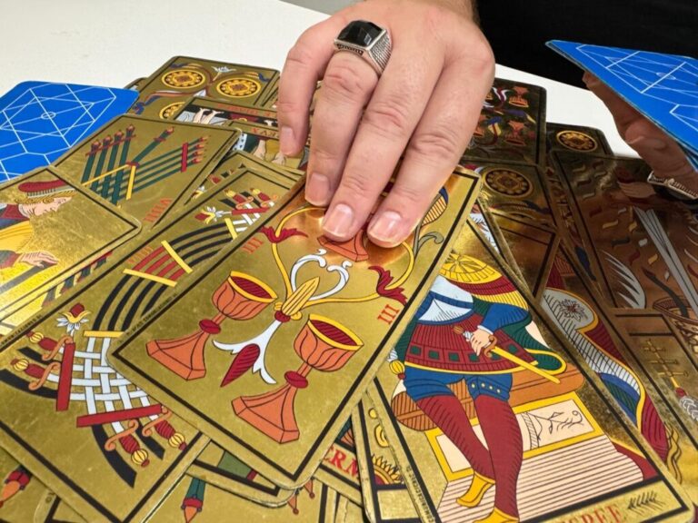 Lectura de Tarot Telefónica con el Vidente de los Famosos